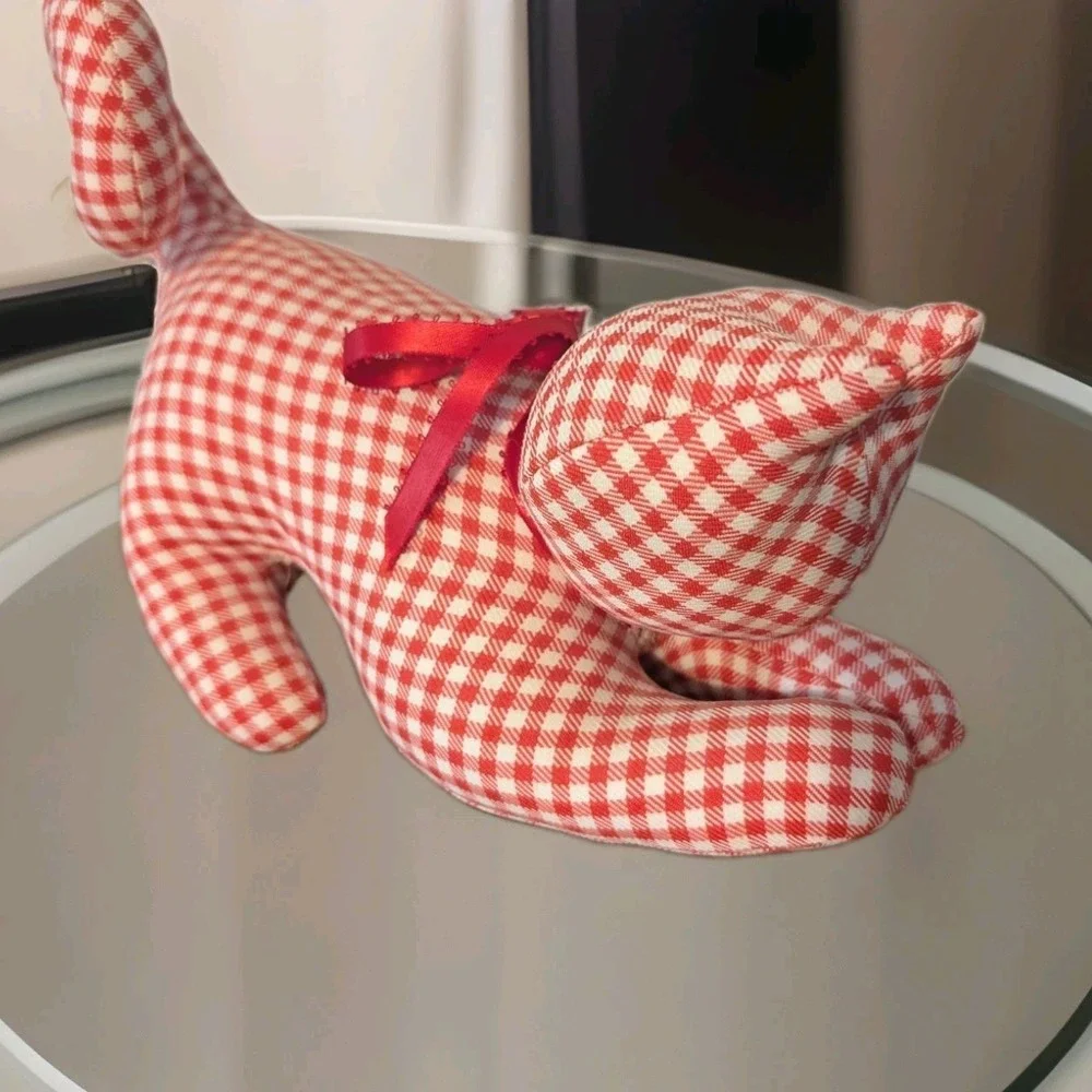 Vintage‎ Handmade Gingham Red White Cat Shelf Sitter Country Cottage Core Sturdy